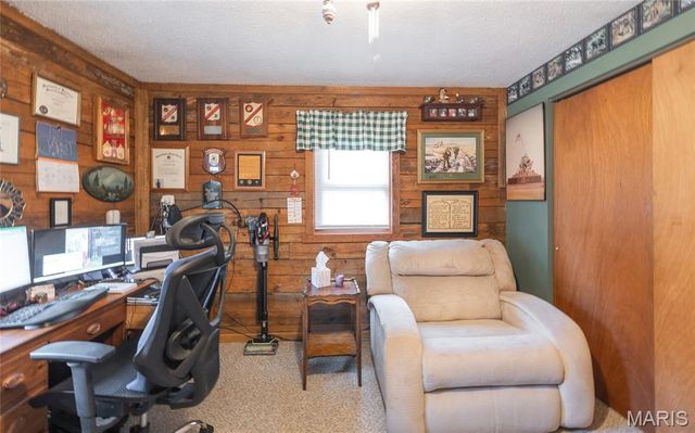 98 Pinecrest Lane, Steelville, MO 65565