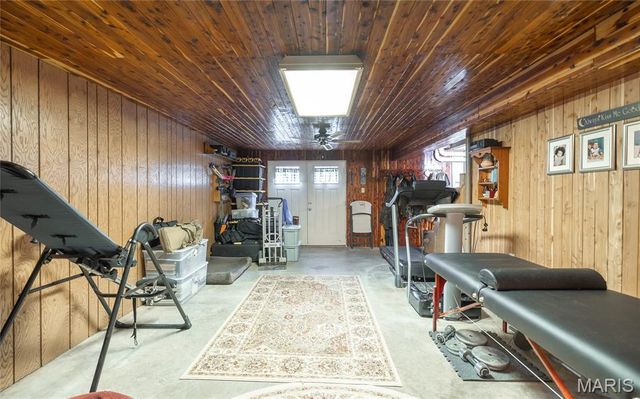 98 Pinecrest Lane, Steelville, MO 65565