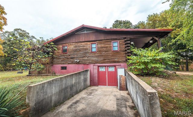 98 Pinecrest Lane, Steelville, MO 65565