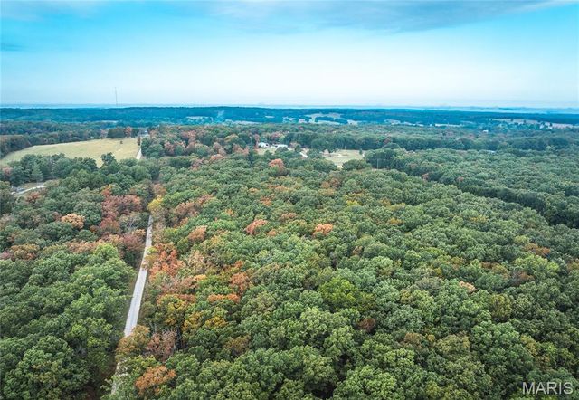 98 Pinecrest Lane, Steelville, MO 65565