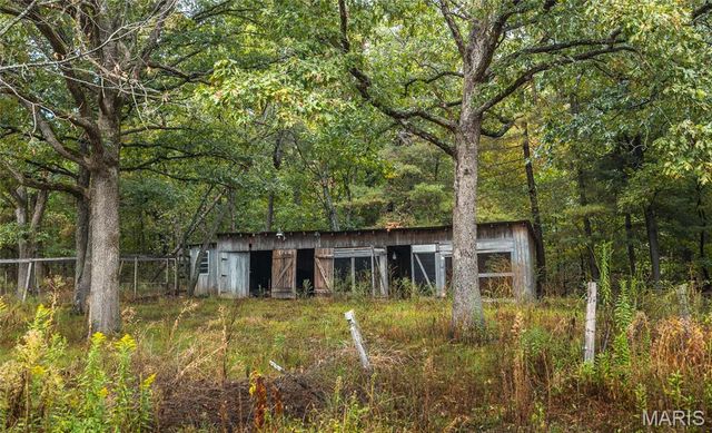 98 Pinecrest Lane, Steelville, MO 65565