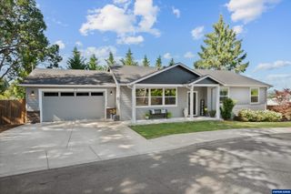 1194 SW Maple St, Dallas, OR 97338
