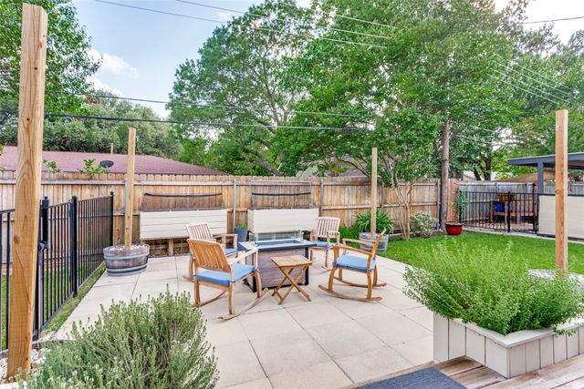 4312 Warnock Court, Fort Worth, TX 76109