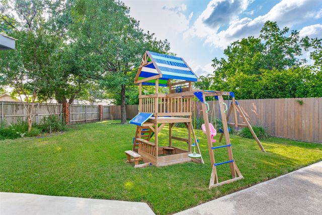 4312 Warnock Court, Fort Worth, TX 76109