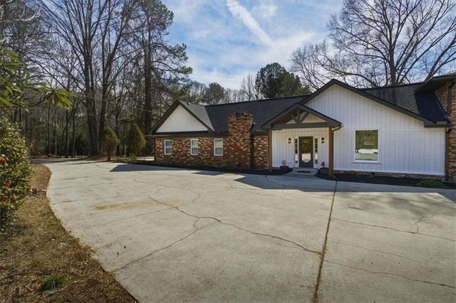 4911 Lower Jersey Road, Oxford, GA 30054