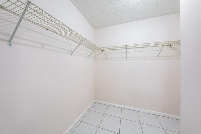 1901 Sabal Ridge Court D, Palm Beach Gardens, FL 33418