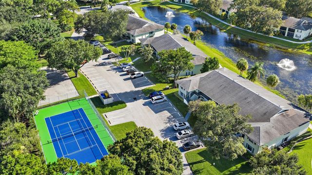 1901 Sabal Ridge Court D, Palm Beach Gardens, FL 33418