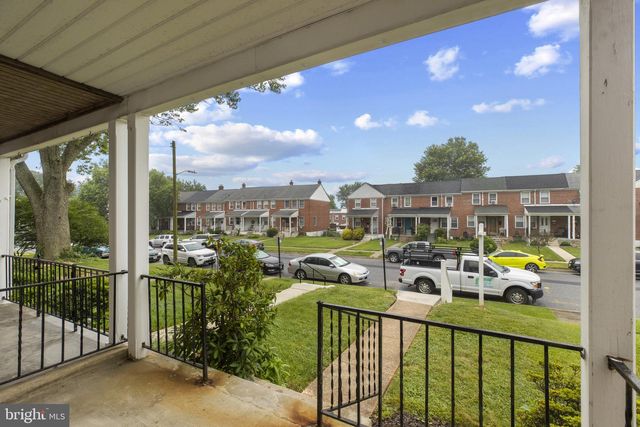 8343 RIDGELY OAK RD, Parkville, MD 21234