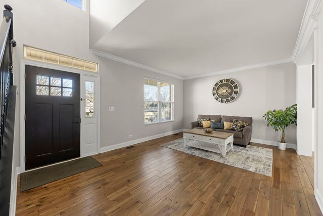 2408 Moutray Lane, North Aurora, IL 60542