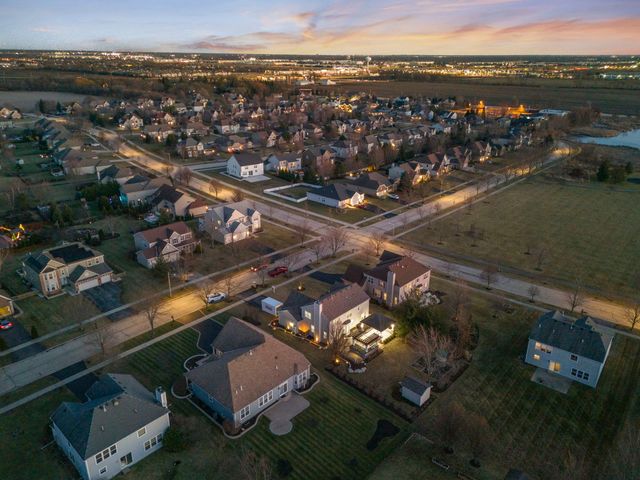 2408 Moutray Lane, North Aurora, IL 60542