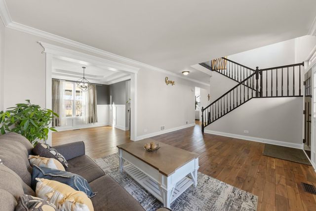 2408 Moutray Lane, North Aurora, IL 60542