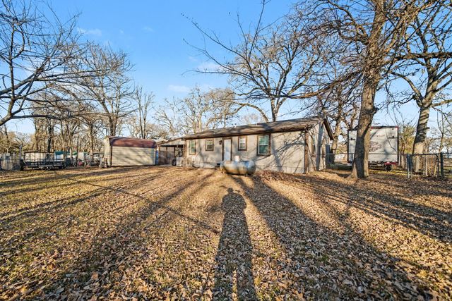 762 Oak Leaf Trail, East Tawakoni, TX 75472