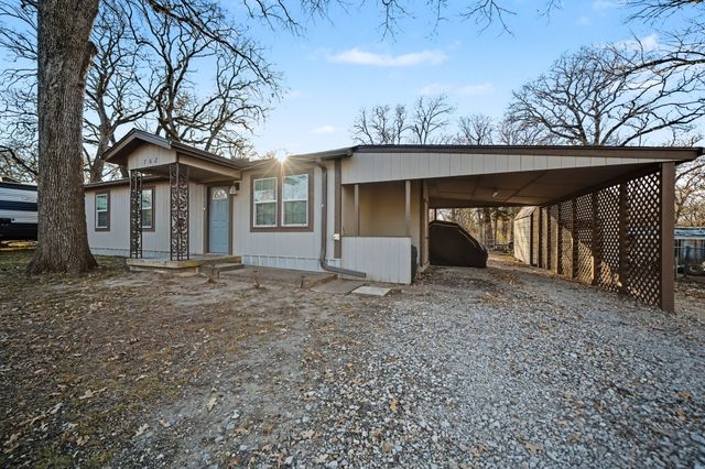 762 Oak Leaf Trail, East Tawakoni, TX 75472