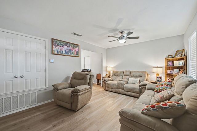 762 Oak Leaf Trail, East Tawakoni, TX 75472