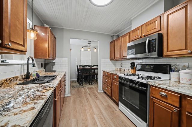 762 Oak Leaf Trail, East Tawakoni, TX 75472