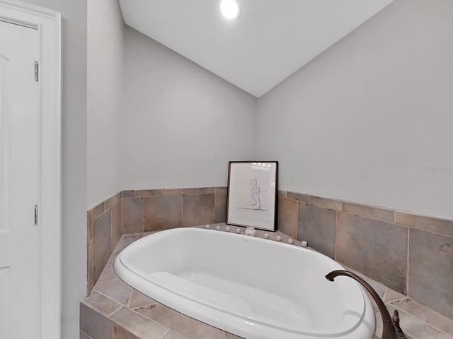 4313 W GRANADA STREET, Tampa, FL 33629