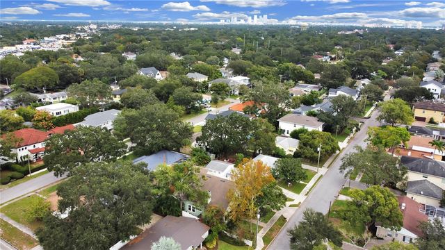 4313 W GRANADA STREET, Tampa, FL 33629