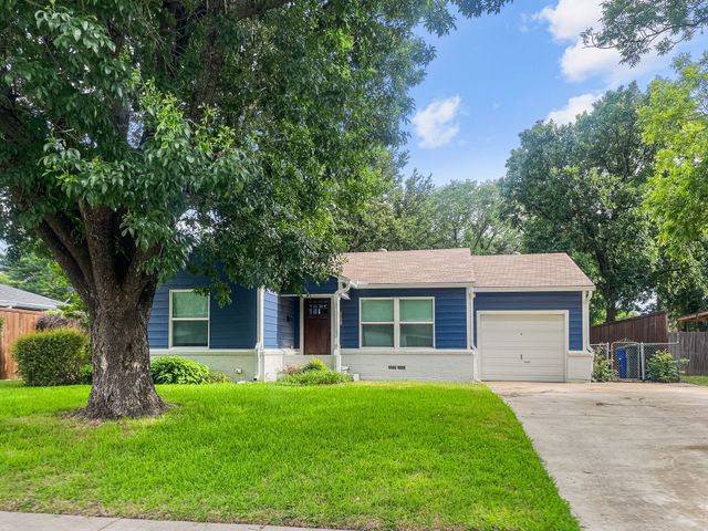 1108 E Russell Avenue, Carrollton, TX 75006