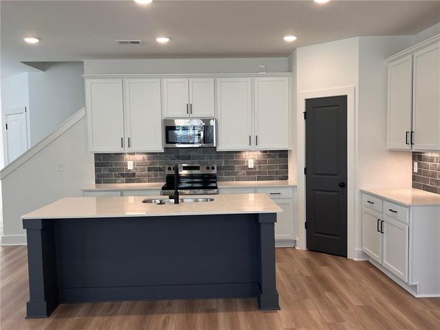 3126 Marbella Circle 13, Kennesaw, GA 30152