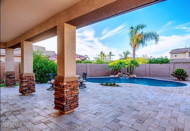 702 W SAN CARLOS Way, Chandler, AZ 85248