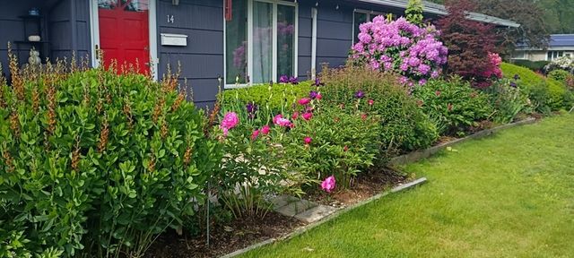 14 Ridgefield Dr, Framingham, MA 01701