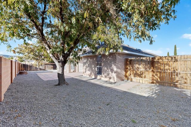 3509 Ronda De Lechusas NW, Albuquerque, NM 87120