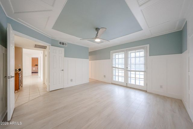 4340 W MICHIGAN Avenue W, Glendale, AZ 85308