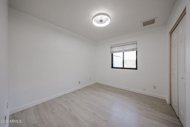 4340 W MICHIGAN Avenue W, Glendale, AZ 85308