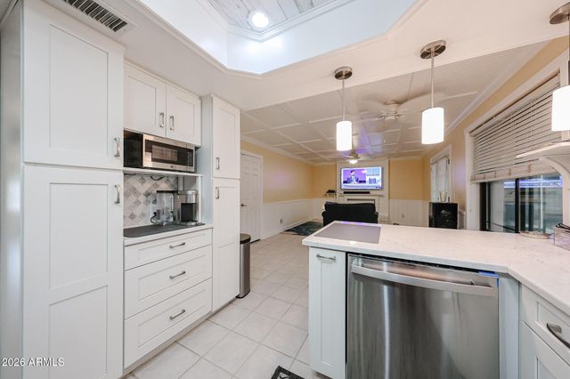 4340 W MICHIGAN Avenue W, Glendale, AZ 85308