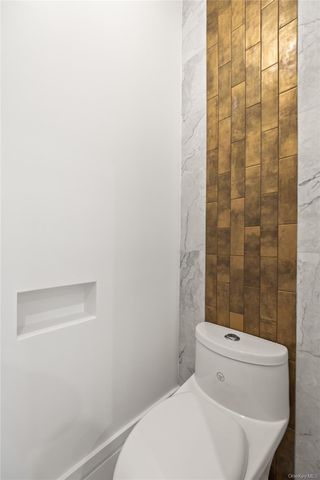 8 Memorial Park Drive 202, Spring Valley, NY 10977