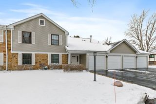 320 Woodbury Court D1, Schaumburg, IL 60193