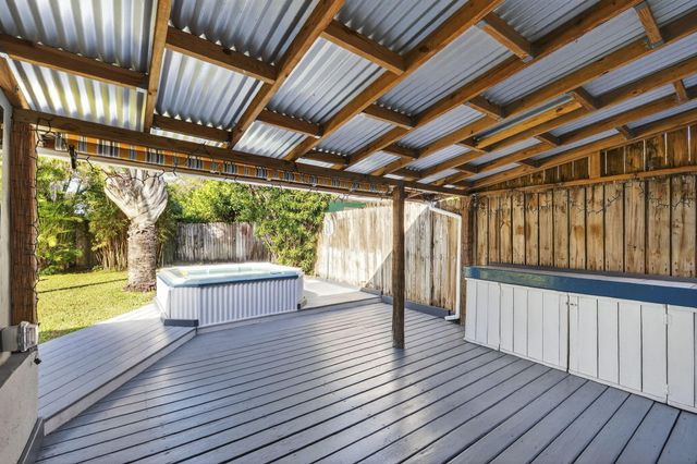 15 NE 17th Avenue, Pompano Beach, FL 33060