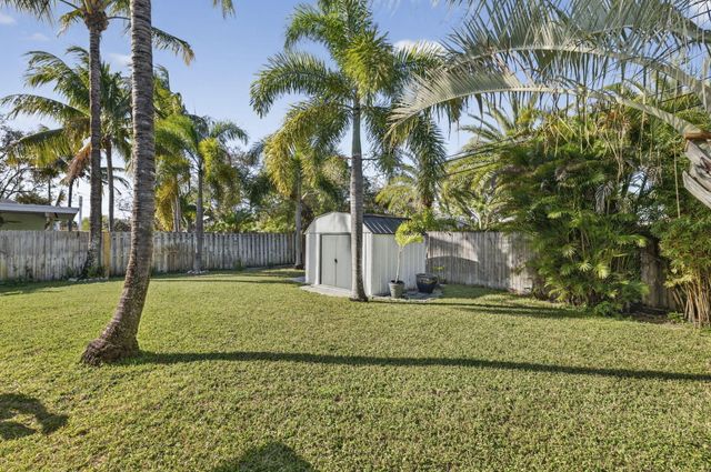 15 NE 17th Avenue, Pompano Beach, FL 33060