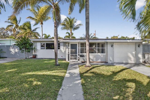 15 NE 17th Avenue, Pompano Beach, FL 33060