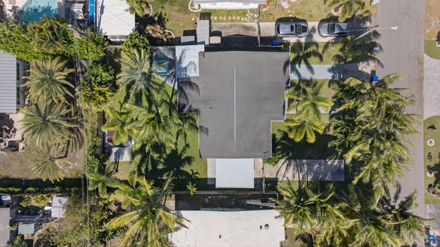 15 NE 17th Avenue, Pompano Beach, FL 33060