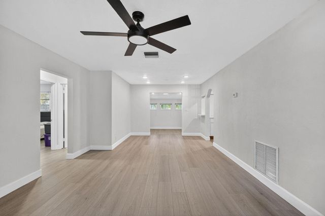 15 NE 17th Avenue, Pompano Beach, FL 33060