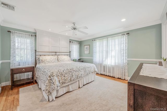 15 Maple Road, Setauket, NY 11733