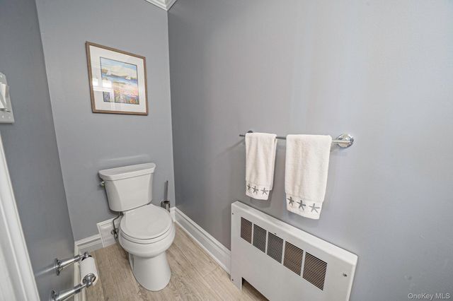 15 Maple Road, Setauket, NY 11733