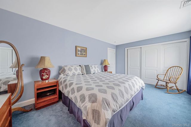 15 Maple Road, Setauket, NY 11733