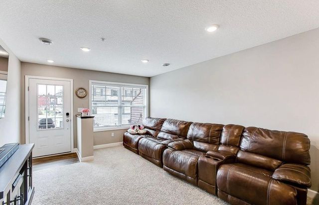 4784 Equine Trail, Woodbury, MN 55129