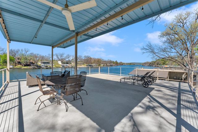1108 S Lakeside DR, Burnet, TX 78611