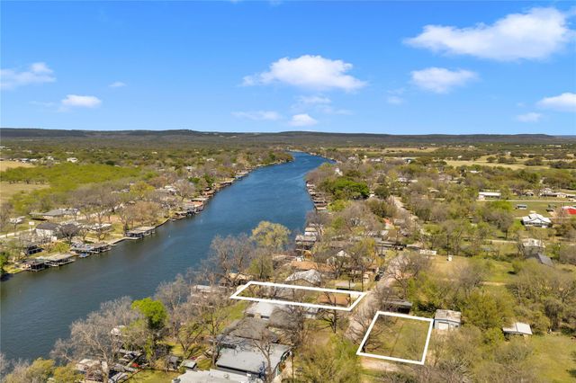 1108 S Lakeside DR, Burnet, TX 78611