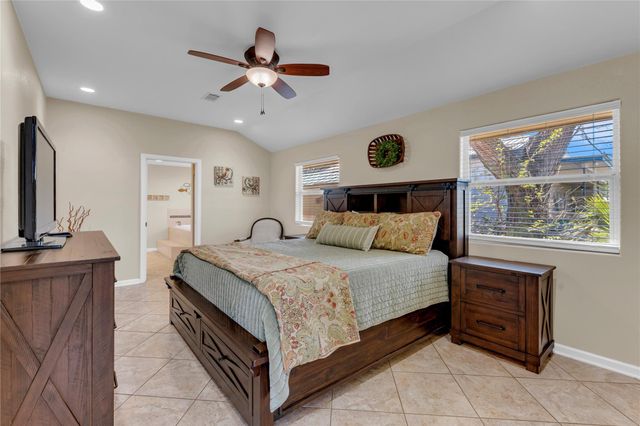 1108 S Lakeside DR, Burnet, TX 78611