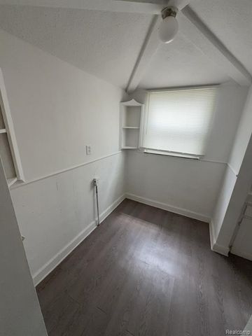 9164 Mendota Street, Detroit, MI 48204