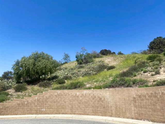 15 Yucca Ct 15, La Verne, CA 91750