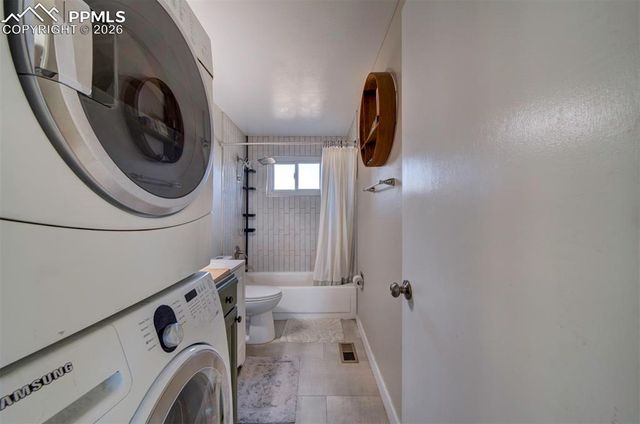 1911 Del Mar Drive, Colorado Springs, CO 80910