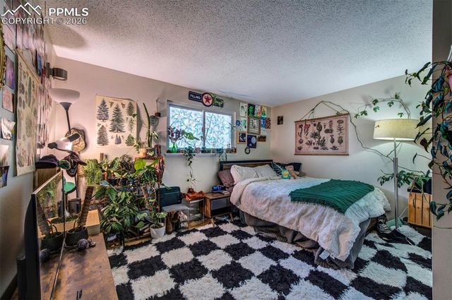 1911 Del Mar Drive, Colorado Springs, CO 80910