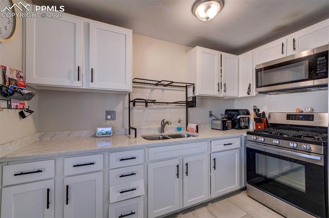 1911 Del Mar Drive, Colorado Springs, CO 80910