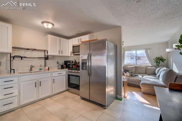 1911 Del Mar Drive, Colorado Springs, CO 80910