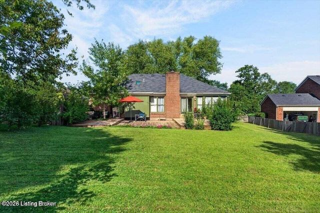 105 Beckley Woods Dr, Louisville, KY 40245